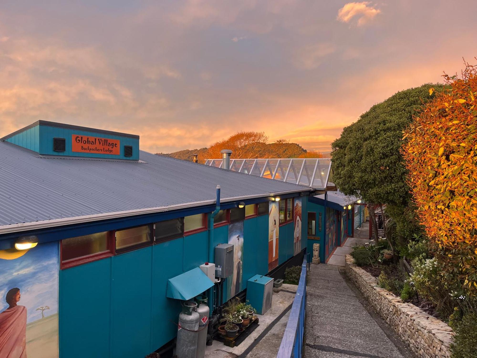 Global Village Travellers Lodge Greymouth Kültér fotó The Glenorchy Community Centre